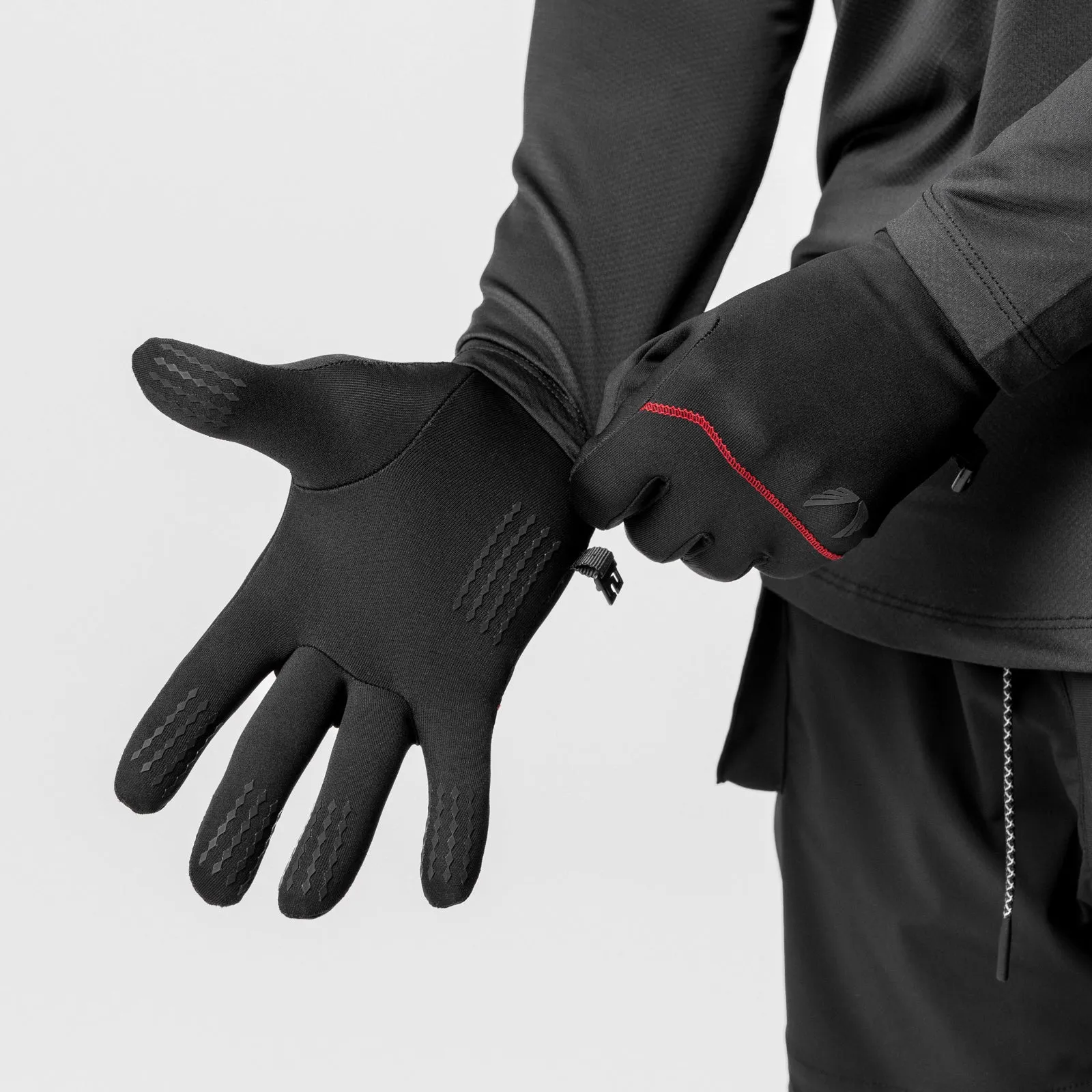 0671. Aeroheat® Lightweight Gloves - Black/Black