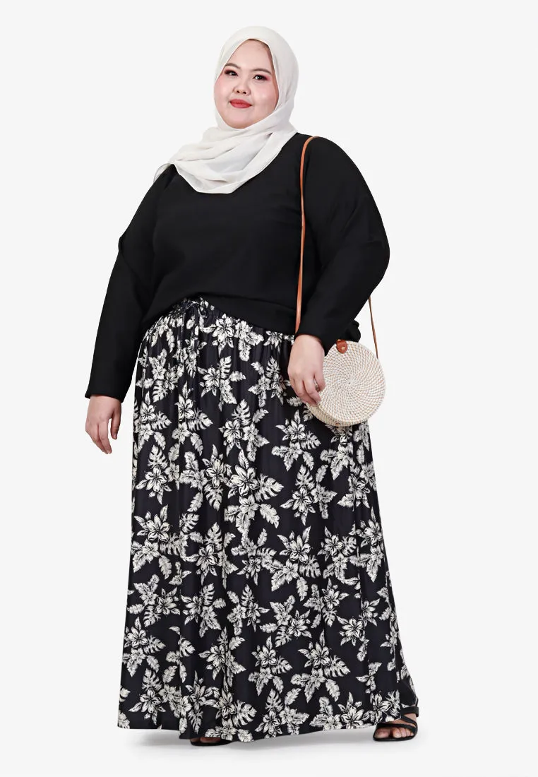 Beline Relax Batik Sarung Skirt - Black White