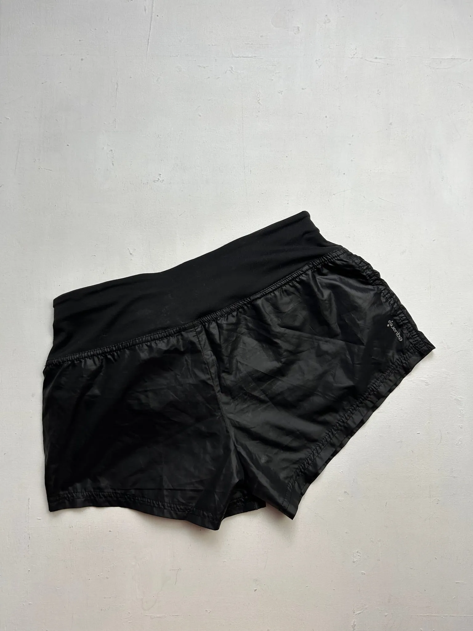 Black sporty low rise mini short (S)