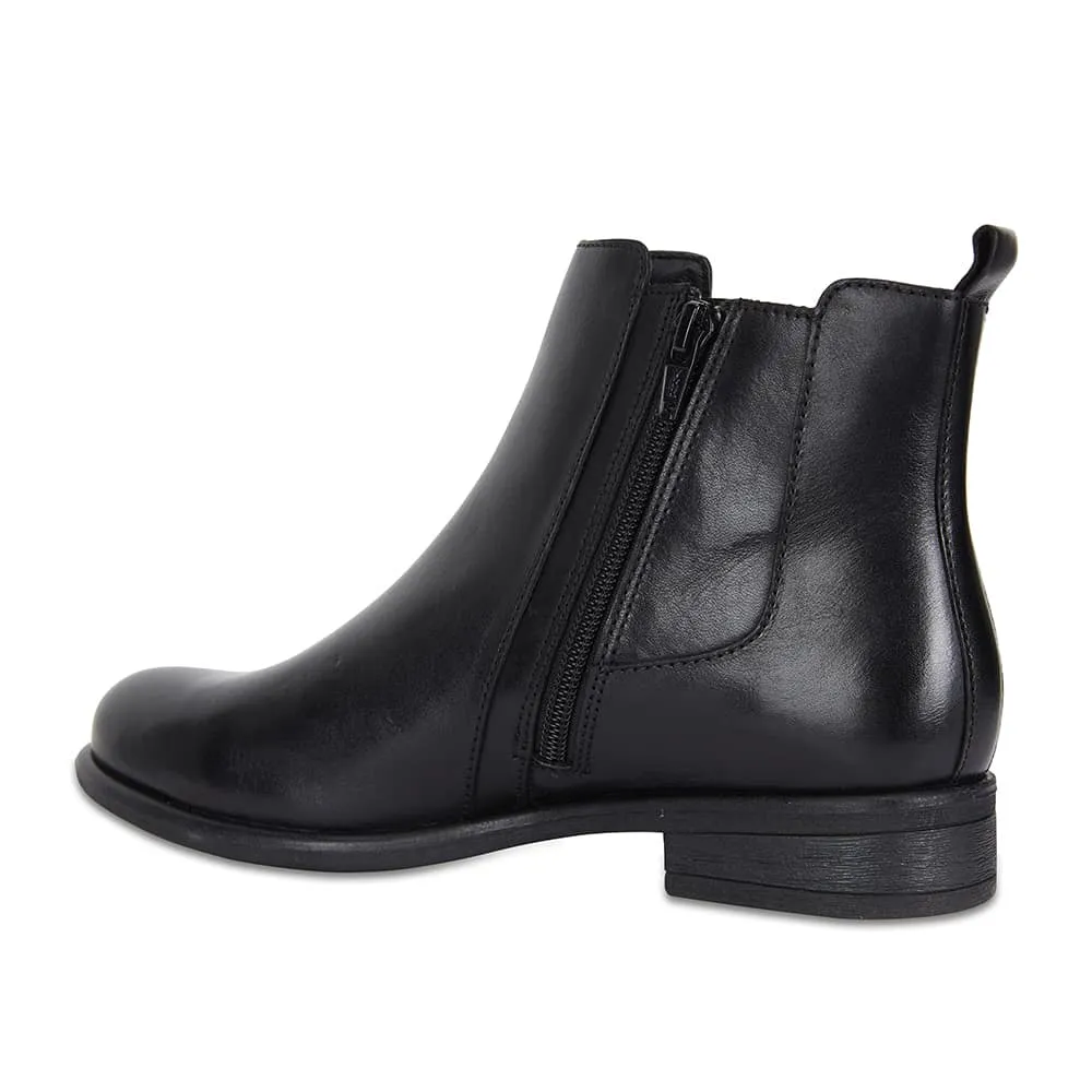 Bogart Boot in Black Leather