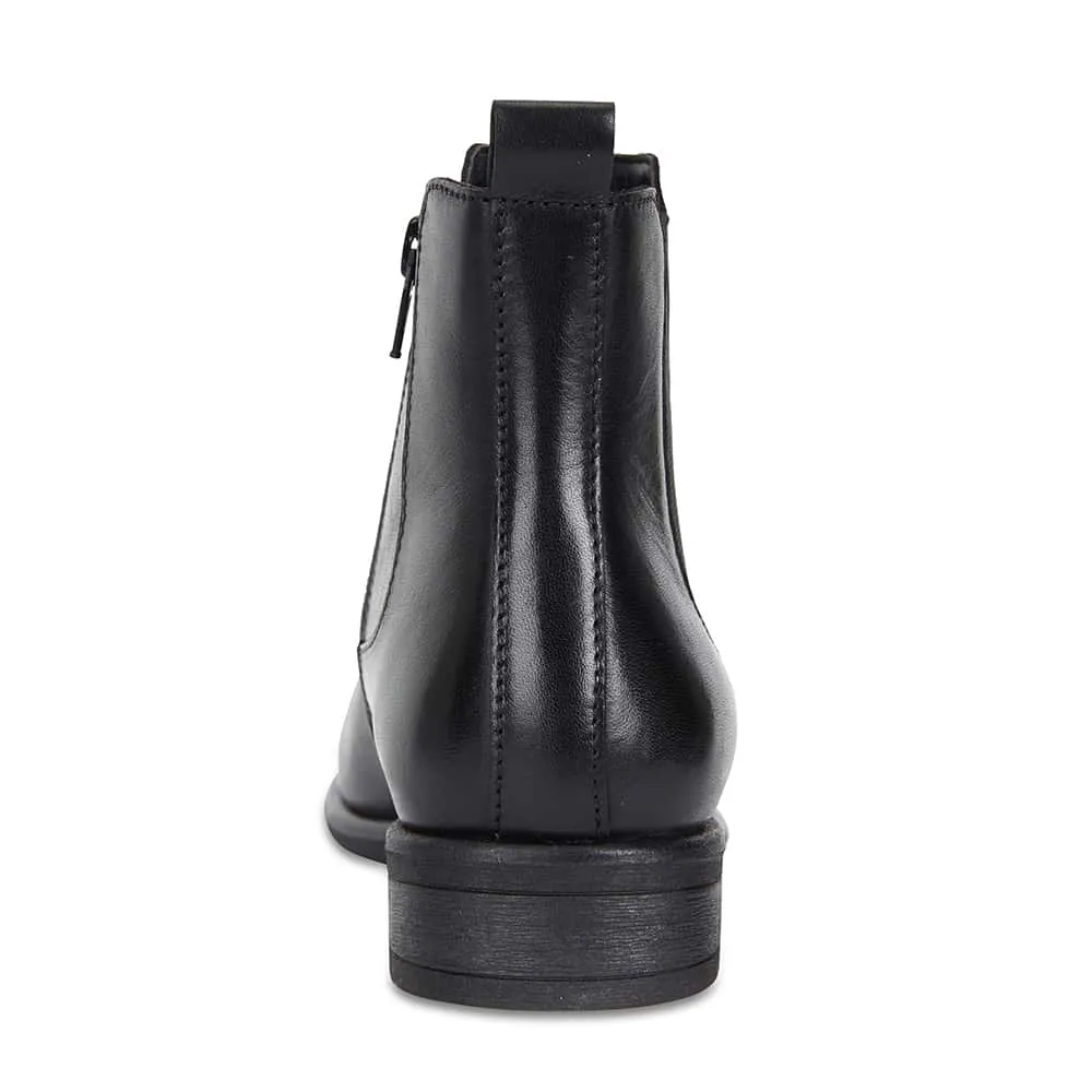 Bogart Boot in Black Leather