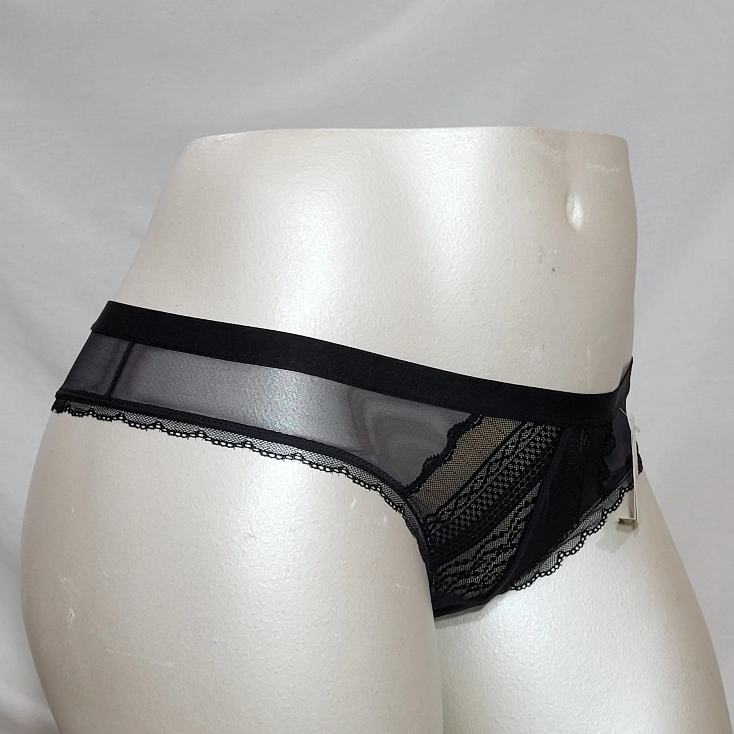 b.tempt'd by Wacoal 942243 b.cherished Thong Panty LARGE Black NWT