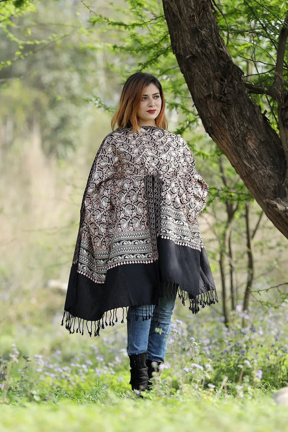 Charismatic Black Colour Stole With Graceful Dense Jaal Pattern Of Kashmiri Embroidery Makes It An Ideal Wear.