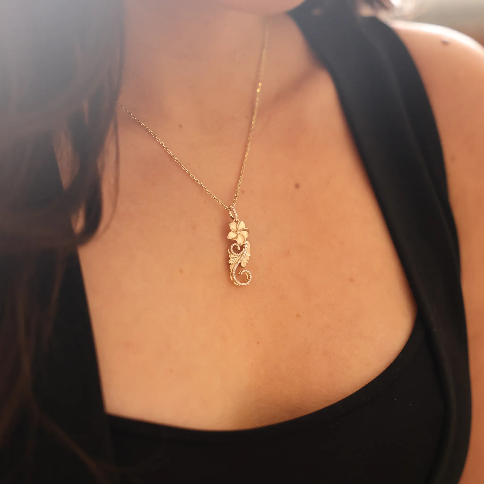 Hawaiian Heirloom Plumeria Pendant in Gold with Diamonds - 30mm