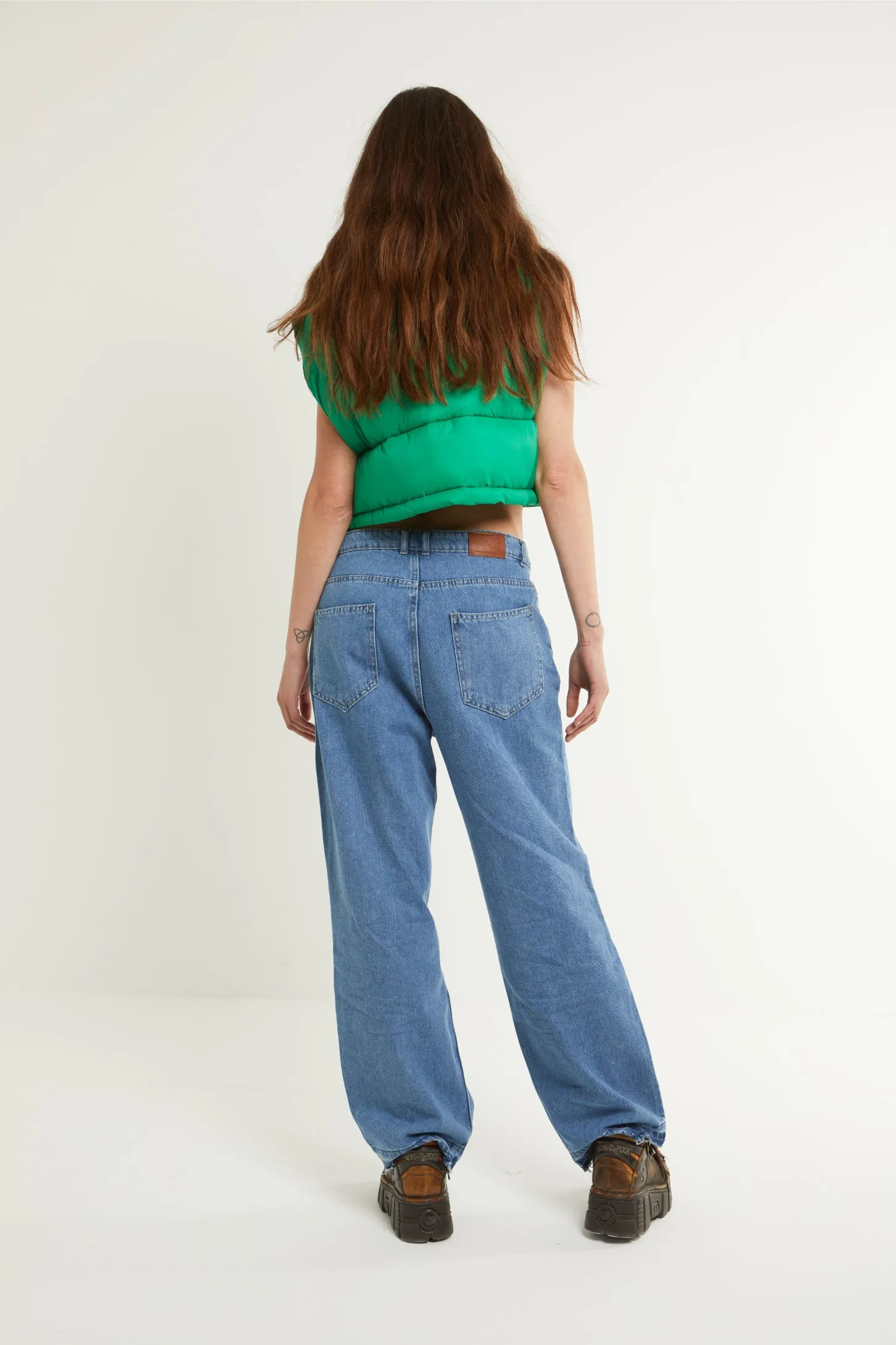 MID RISE WIDE LEG JEANS