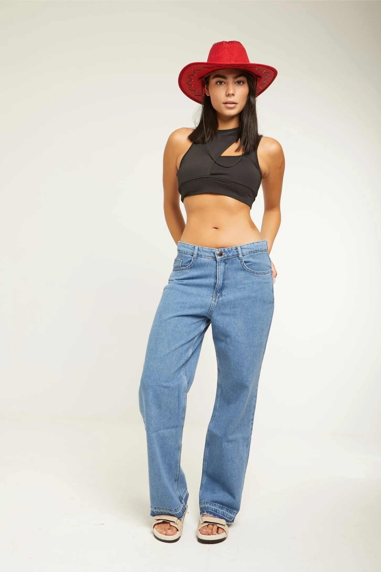 MID RISE WIDE LEG JEANS