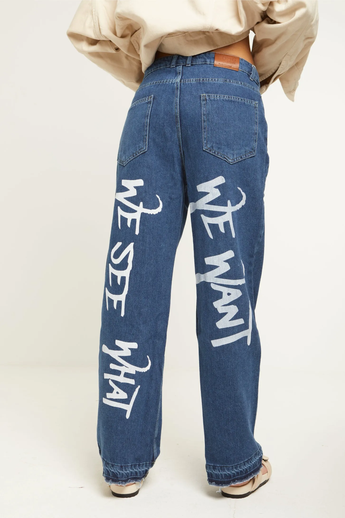 WE SEE WHAT WE WANT JEANS